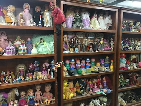 25104 Liz Martin dolls OK