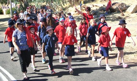 p2325-Anzac-march-31