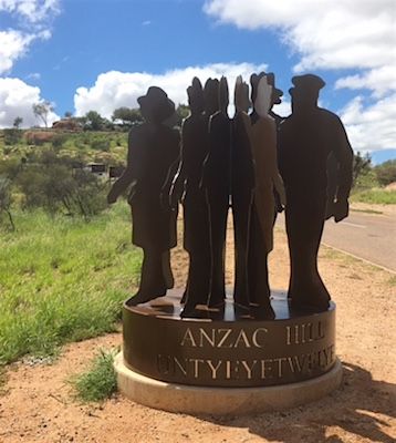 p2403 War sculpture 360 x 400