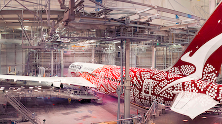 2517 Qantas livery OK