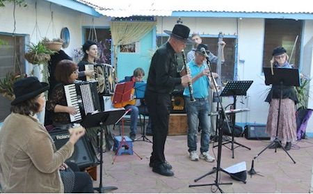 p2389-russell-goldflam-1