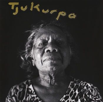 p2323-Mimili-Fielding-Tjuku