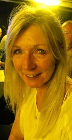 p2154-Terr-Dinner-Vicki