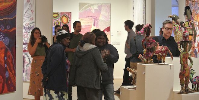 p2362-des-mob-show