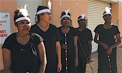 p2459 NAIDOC dancers 430