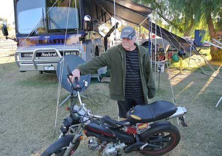 p2146-show-visitor-1