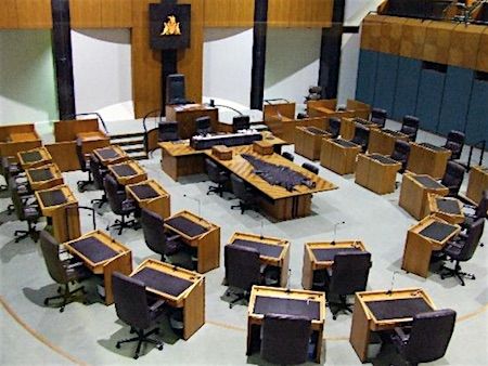 p2351 Parliament chamber 1