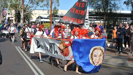 p2266-Henley-parade-3