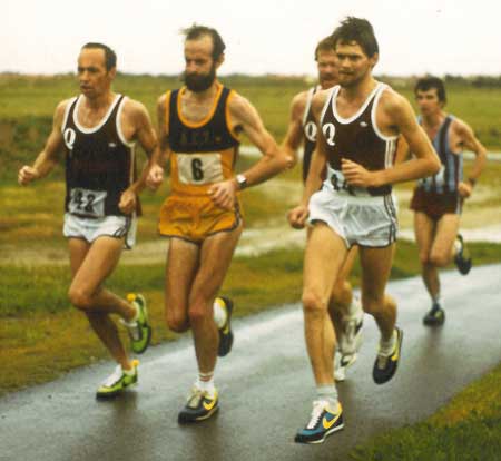 p2122-John-Bell-running