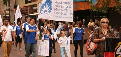 p2329-Bangtail-midwives-s
