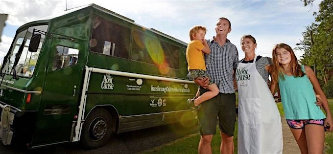 p2359-green-bus-big