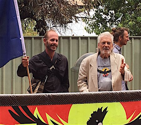 p2499i Pine Gap Chistie & Dunstan 450