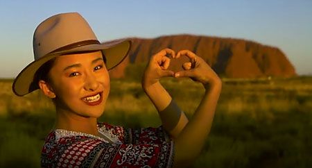 p2333-Lily-Ji-at-Uluru