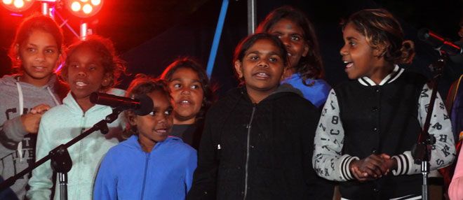 p2343-Beanie-Drum-singers