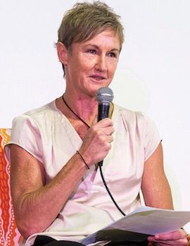 p2427 Colleen Gwynne