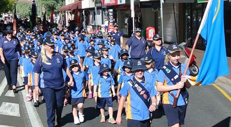 p2325-Anzac-march-16