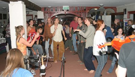 p2293-Glen-Helen-dance