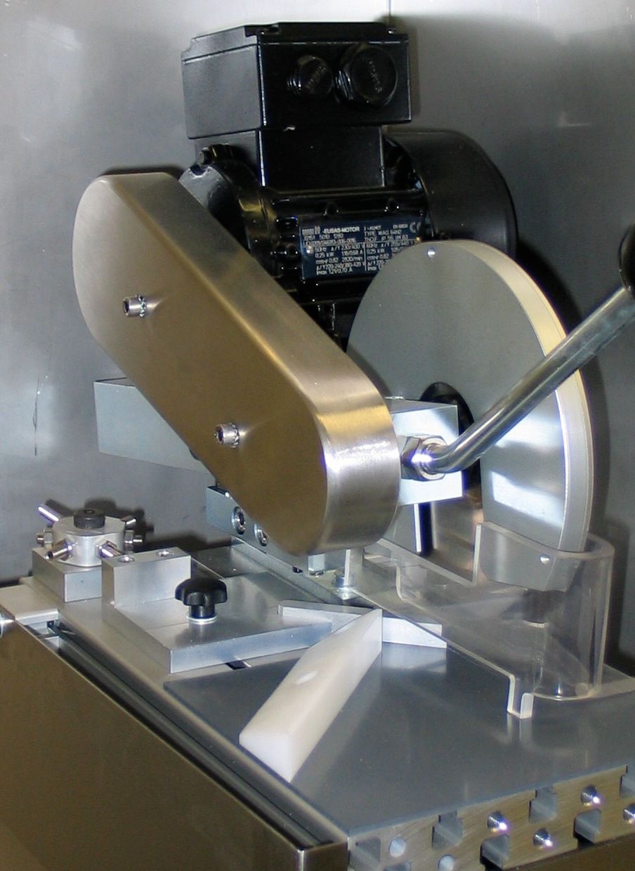 R&R MKS mini cutting saw