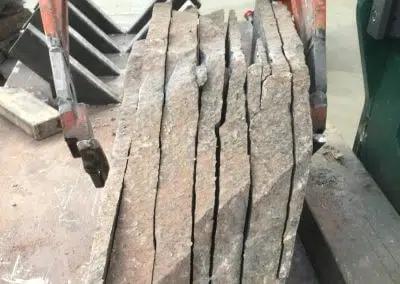 Stone block flaked with the Steinex Igloo SFD system