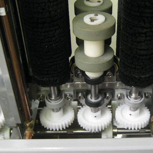 Compact Vertical Glass Washer