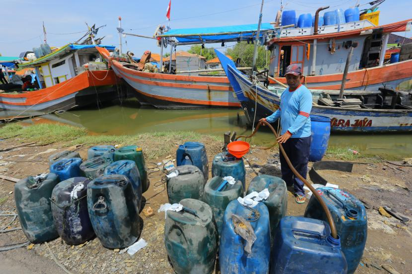 Aktivitas nelayan dan kebutuhan BBM subsidi di Aceh Barat