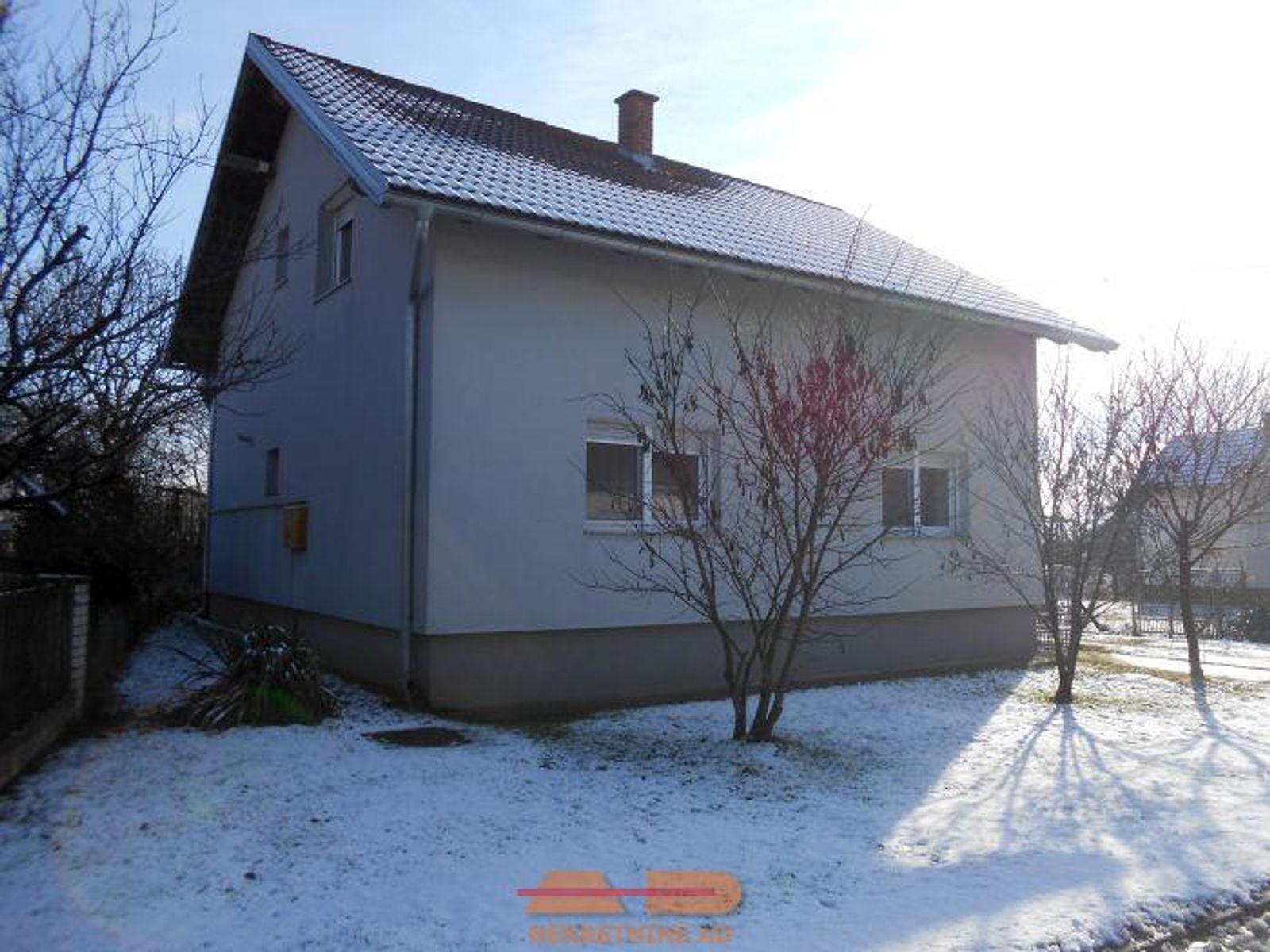 Renovirana kuća, dvorišni stan, garaže, okućnica! — fotografija 2