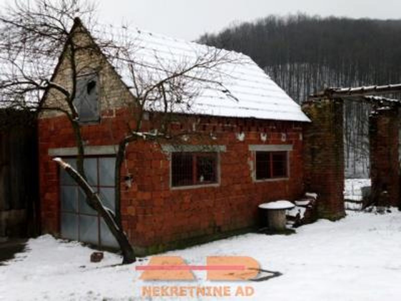 Stara kuća + pom. zgrade, Maslenjača — fotografija 12