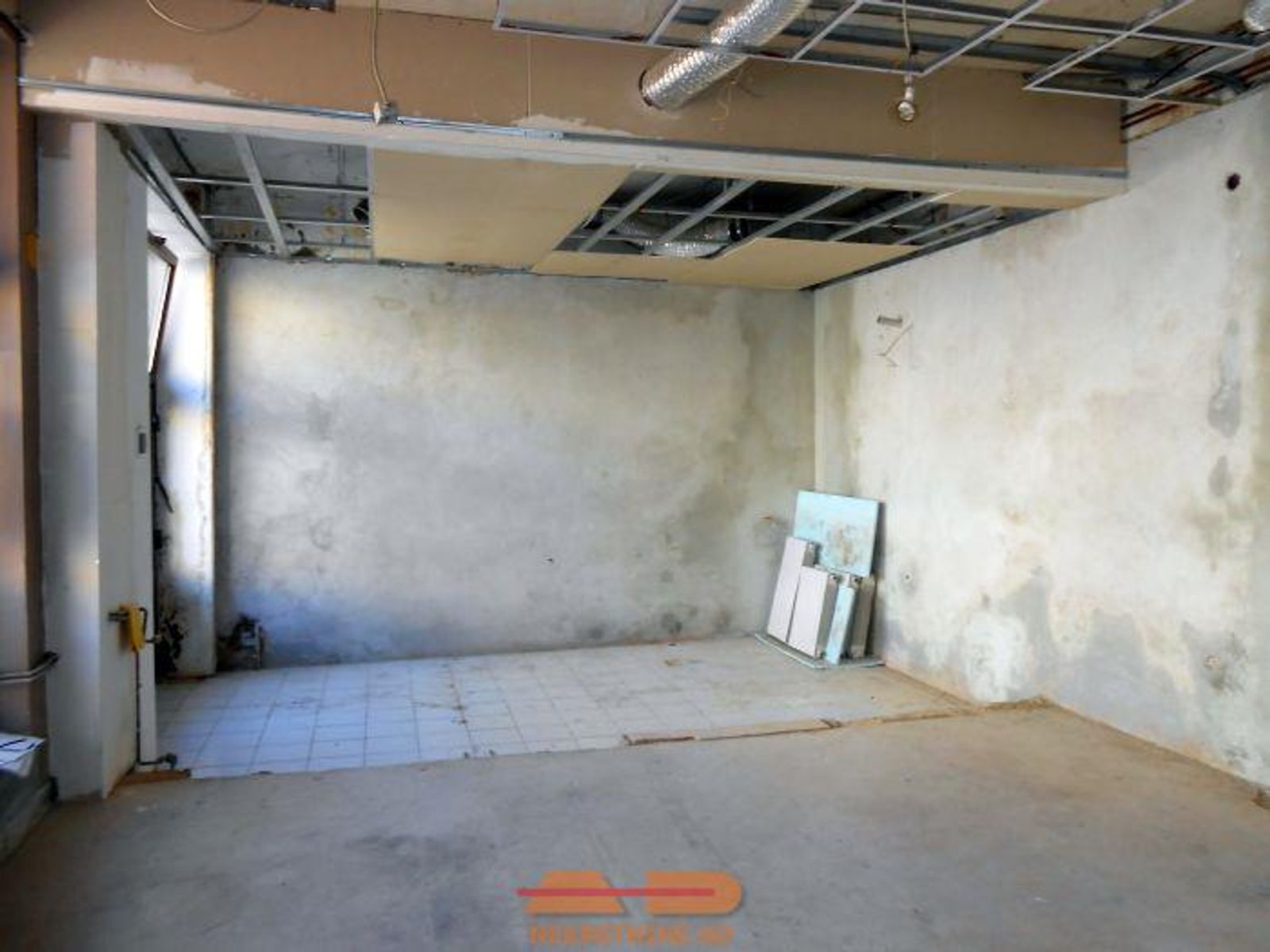 Poslovni prostor + mogućnost 2 stana, centar! — fotografija 3