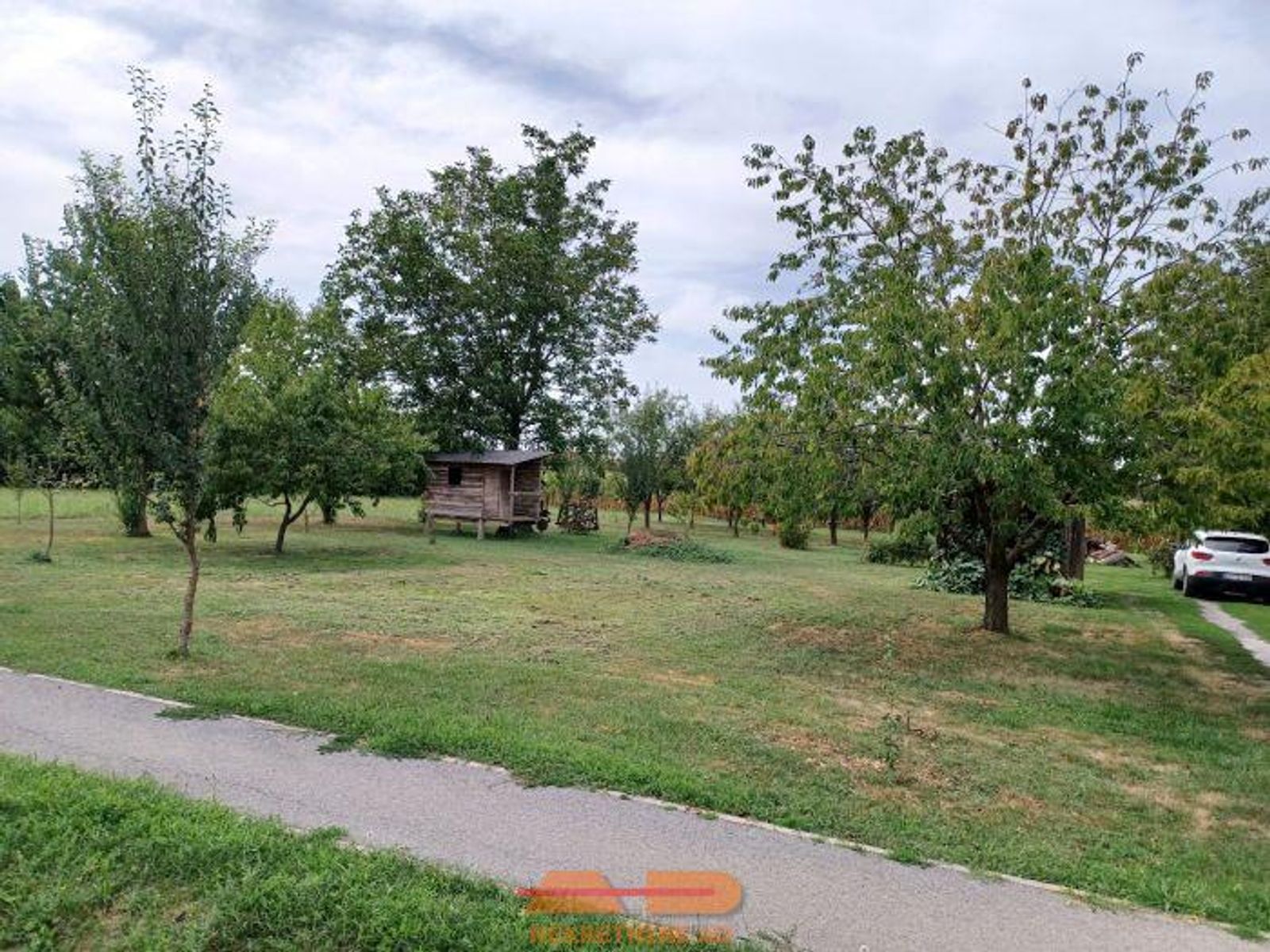 Novija kuća, prostrana, useljiva, Veliki Grđevac! — fotografija 2