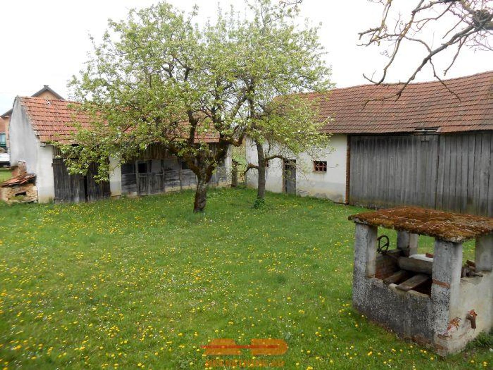 Kuća za renovaciju, objekti, Kip! — fotografija 8