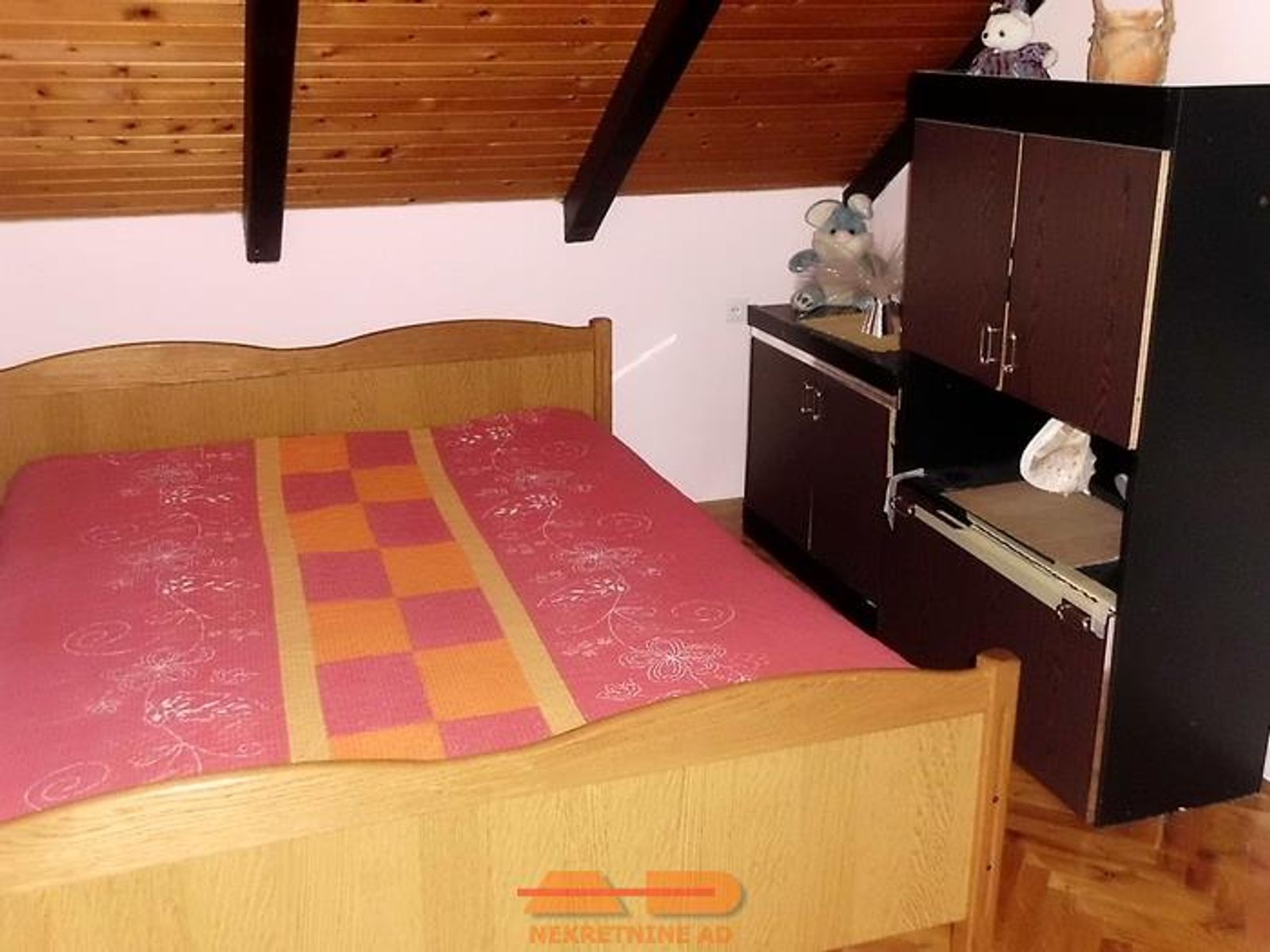 Novija, useljiva, garaža, predivan pogled! — fotografija 17