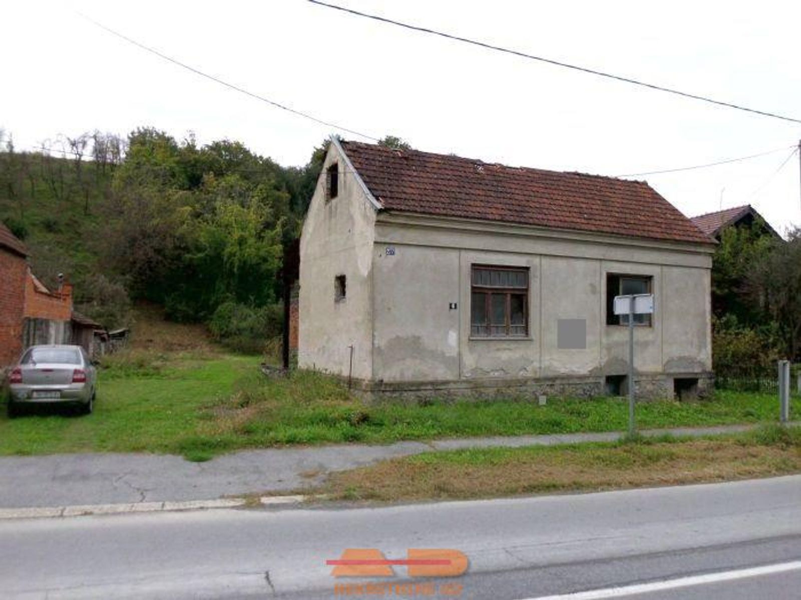 Kuća za adaptaciju u Siraču! — fotografija 1