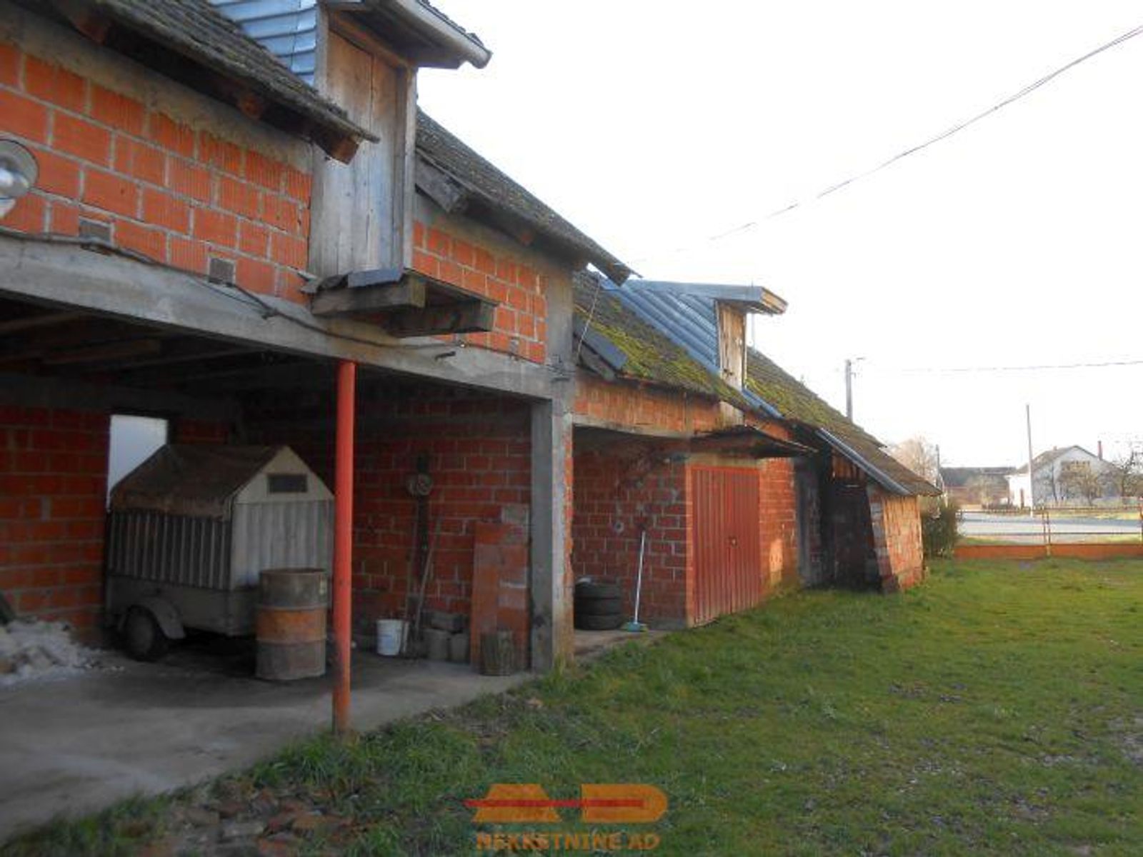 Kuća, objekti, zemljište 4.4 Ha, Blagorodovac! — fotografija 9