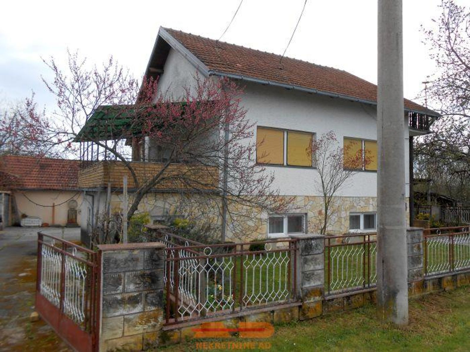 Kuća, objekti, parcela 11790 m2, Dioš! — fotografija 1