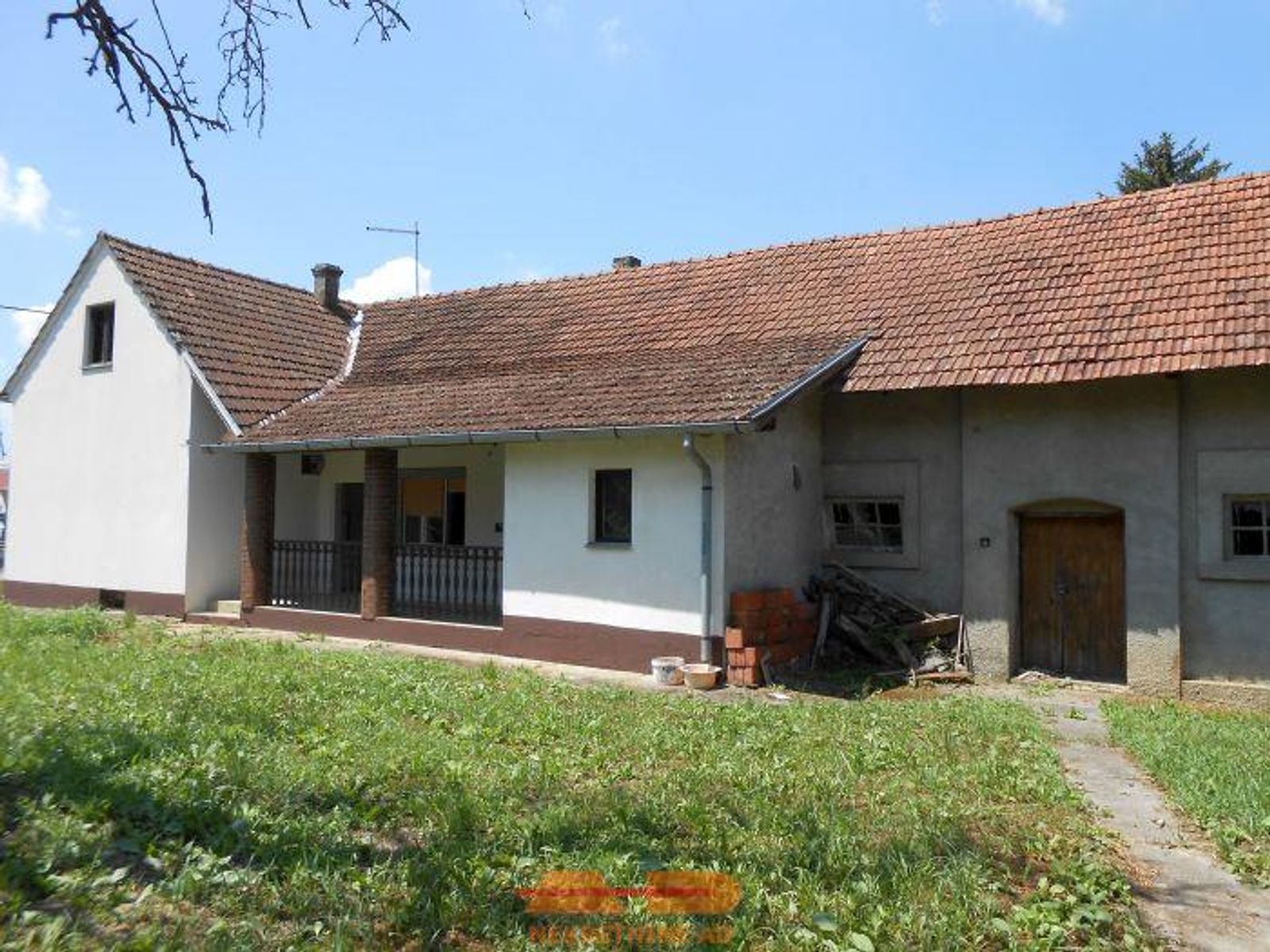 Kuća + pom. zgrade, Lipovac Majur — fotografija 7