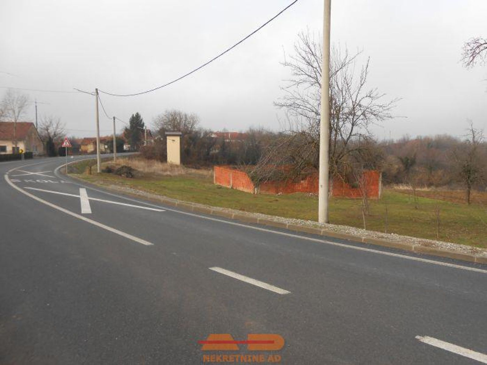 Novija kuća sa objektima i okućnicom, Batinjani! — fotografija 2