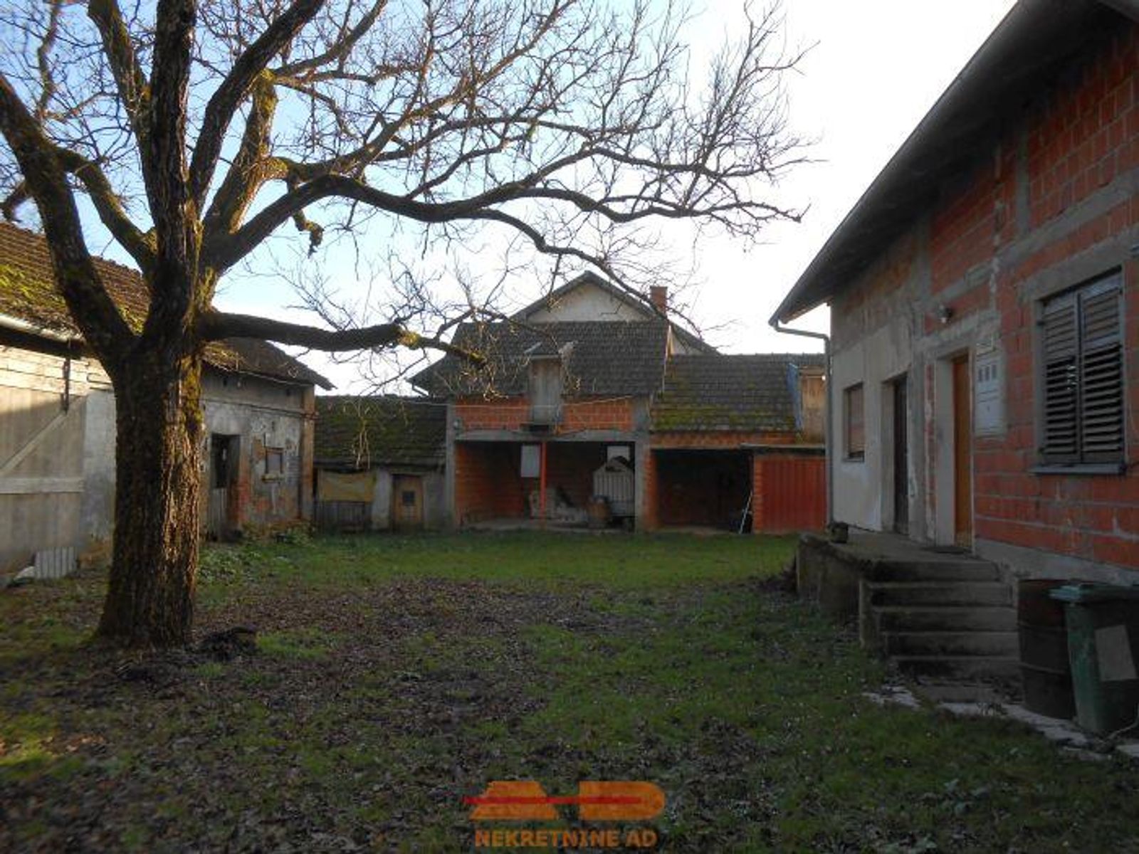 Kuća, objekti, zemljište 4.4 Ha, Blagorodovac! — fotografija 26