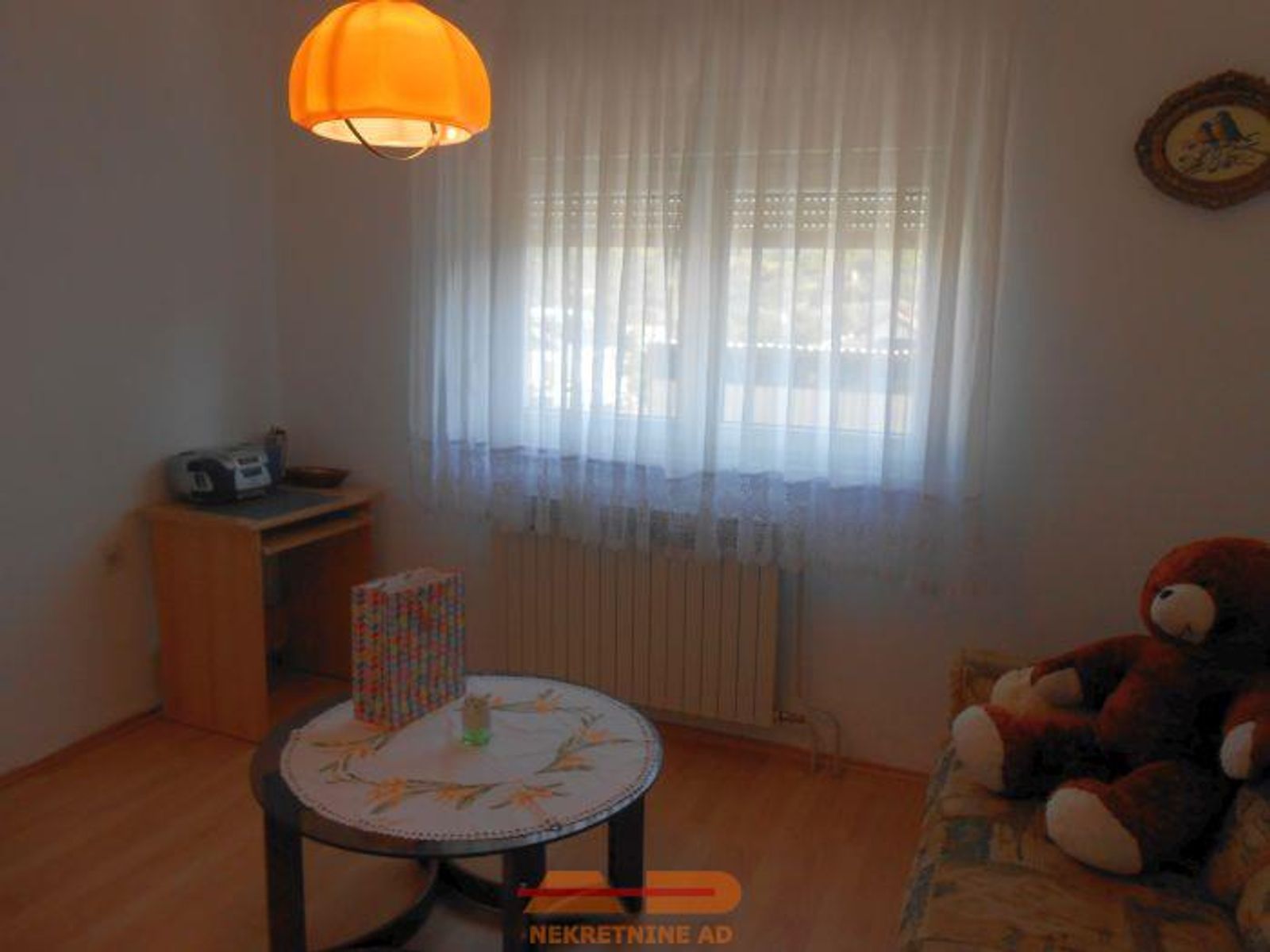 Useljiva i namještena kuća na odličnoj lokaciji! — fotografija 18