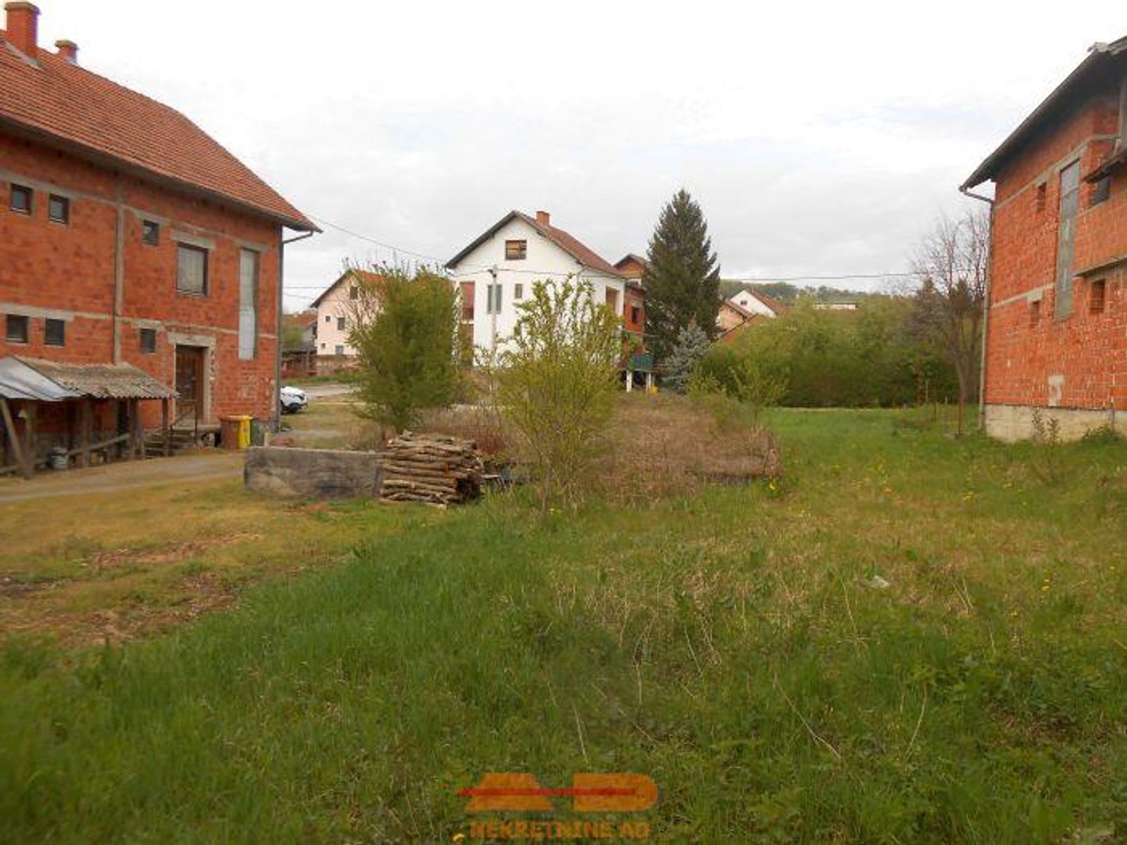 Gradilište, 590 m2, Pakrac, blizina Bolnice! — fotografija 5