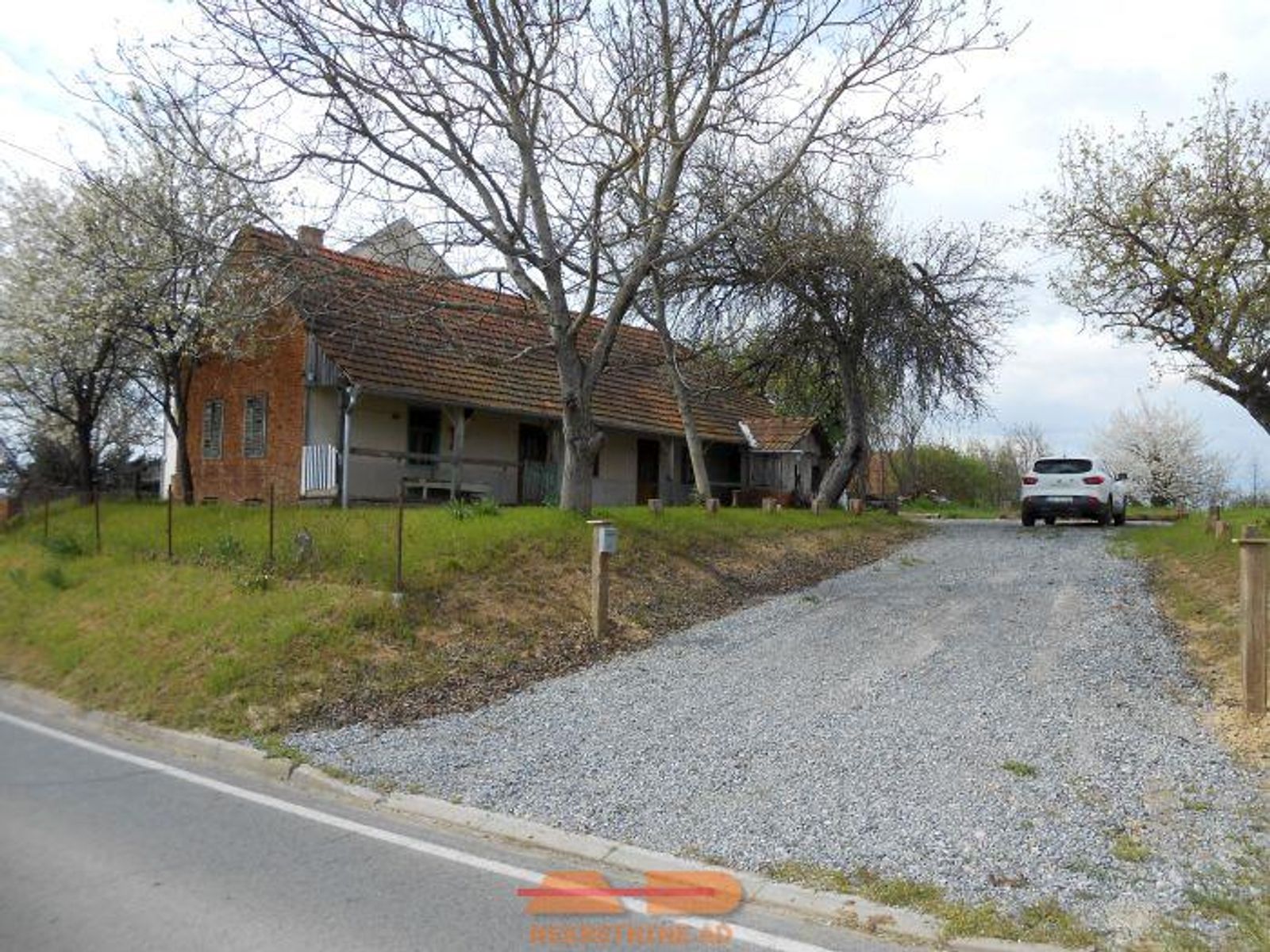 Kuća na parceli 4808 m2, Gornji Daruvar! — fotografija 1
