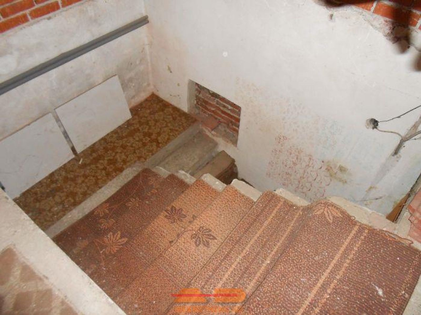 Renovirana kuća, dvorišni stan, garaže, okućnica! — fotografija 25