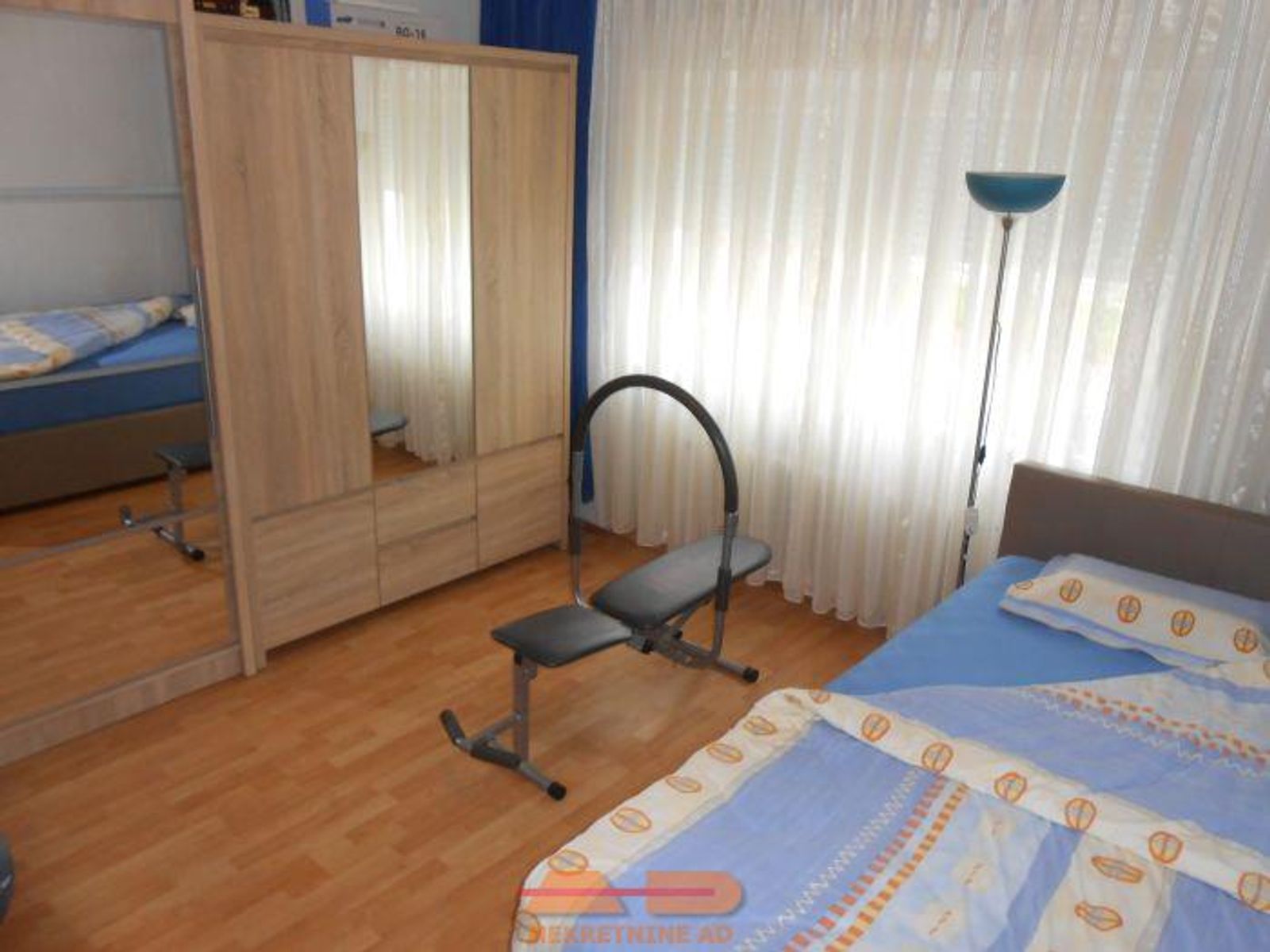 Renovirana, 2 garaže, prostrana parcela! — fotografija 26