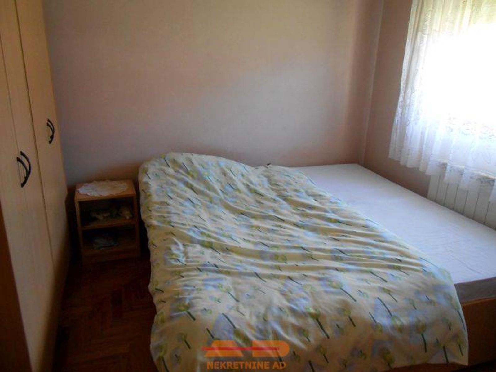 Namještena kuća u nizu, blizina Lječilišta! — fotografija 9