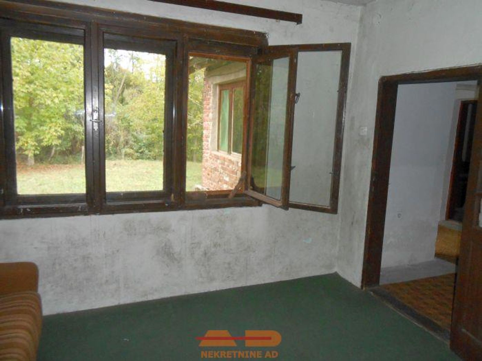 Kuća za renovaciju, parcela 8212 m2, Miljanovac! — fotografija 17