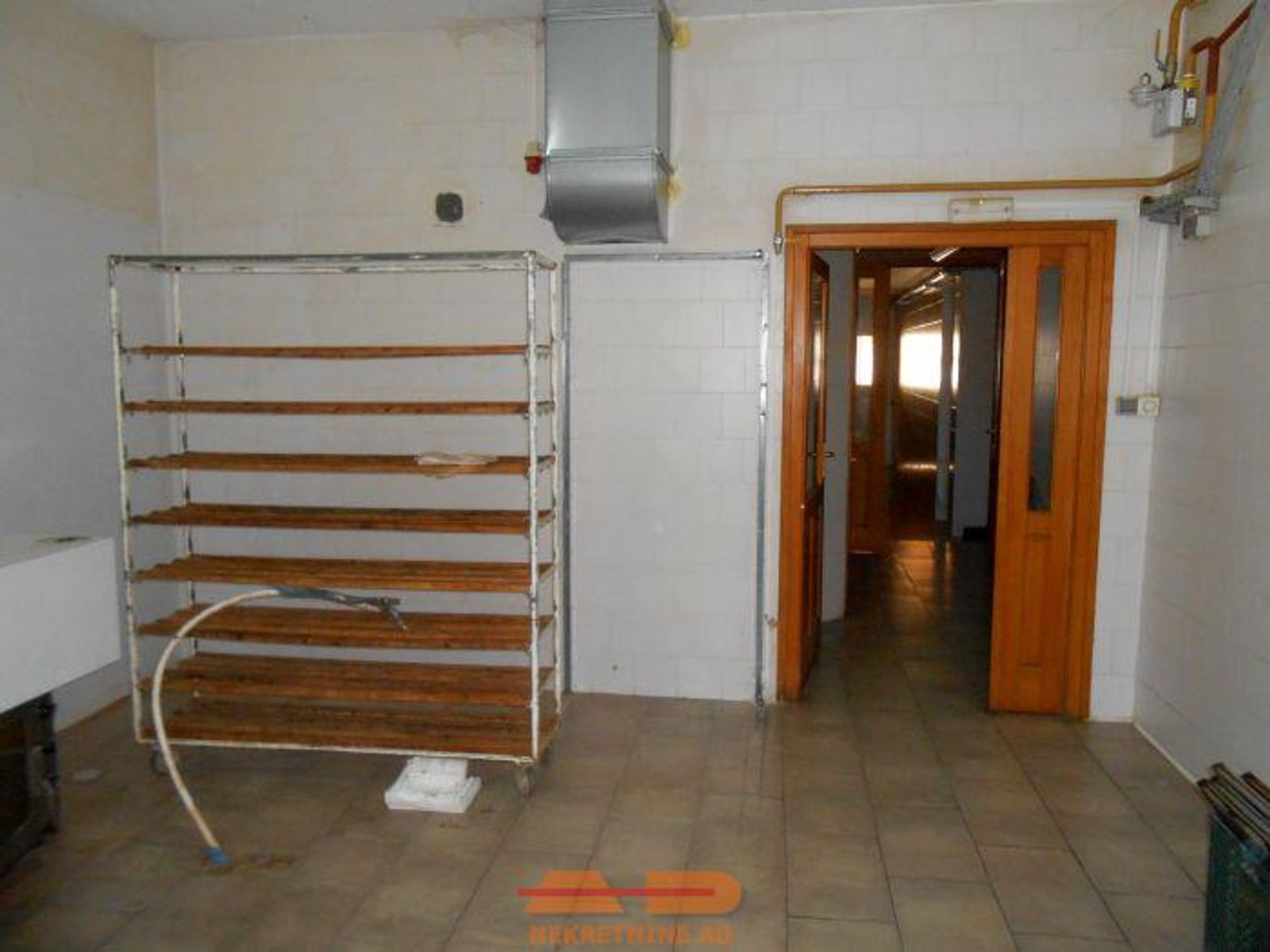 Poslovni prostor u strogom centru Daruvara! — fotografija 7