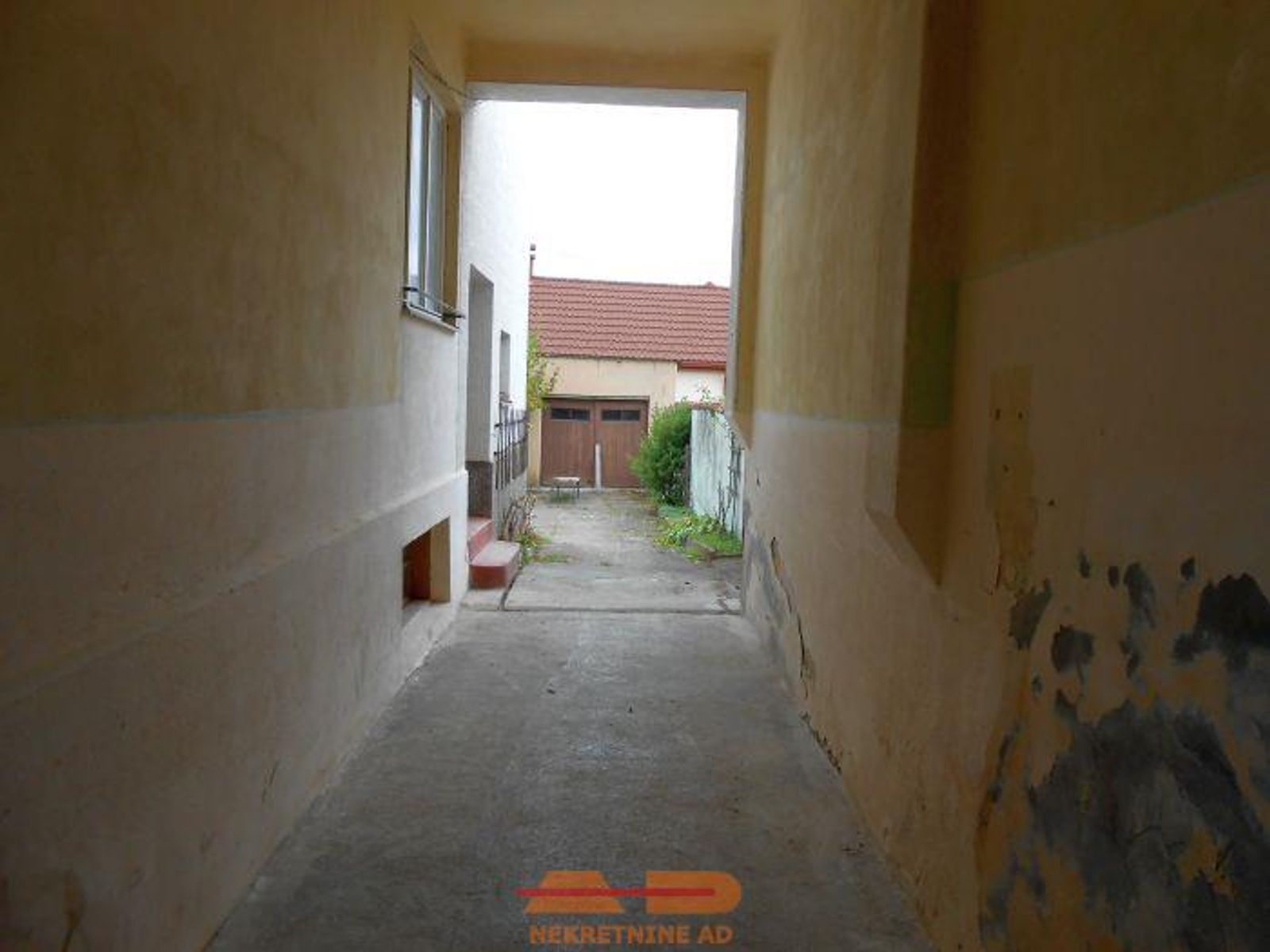 Kuća sa 2 stana u centru Daruvara! — fotografija 2