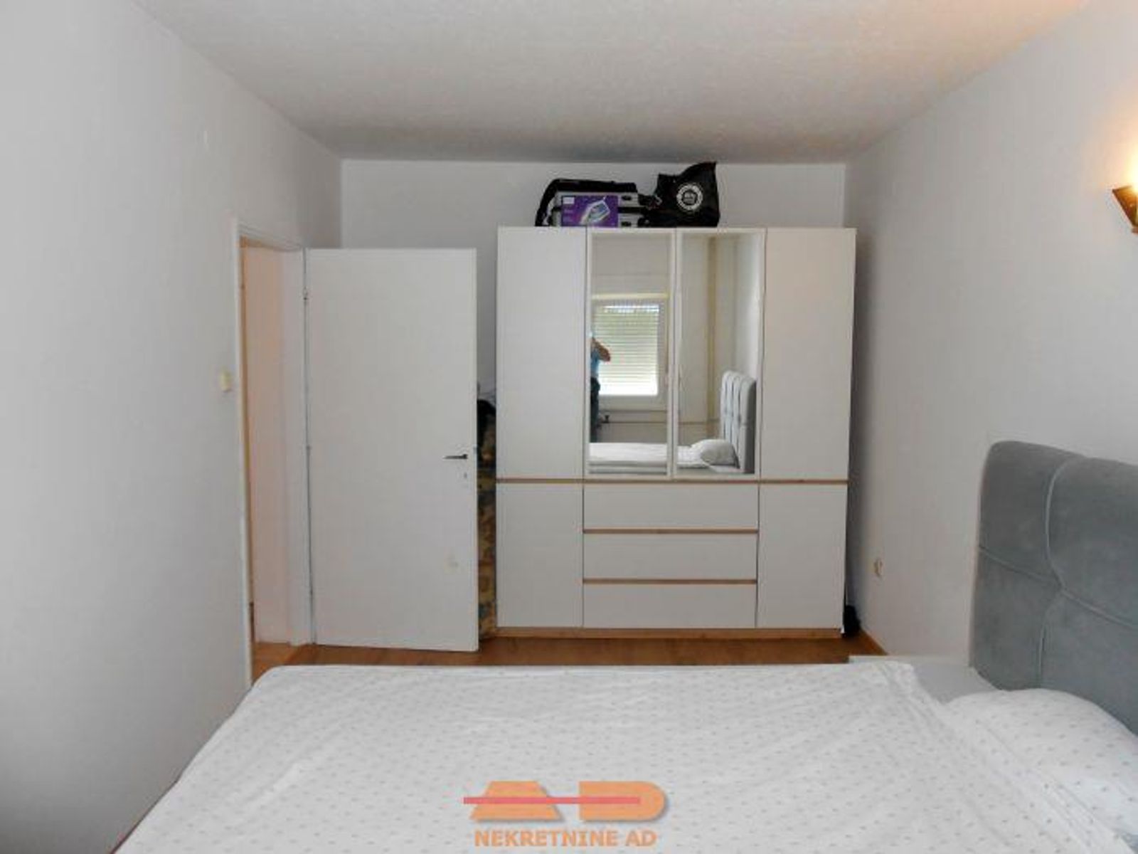 Centar, 60 m2, 1. kat, obnovljena zgrada! — fotografija 10