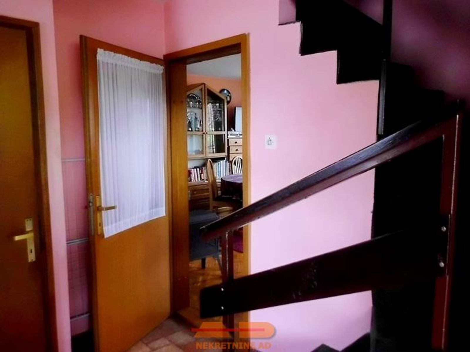 Novija, useljiva, garaža, predivan pogled! — fotografija 9