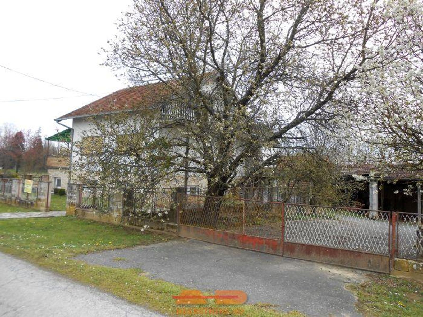 Kuća, objekti, parcela 11790 m2, Dioš! — fotografija 3