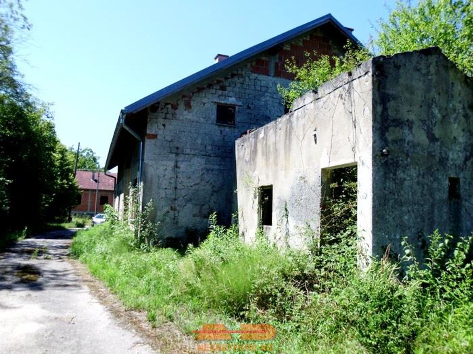 Kuća sa objektima i potkućnicom, Kukunjevac! — fotografija 2